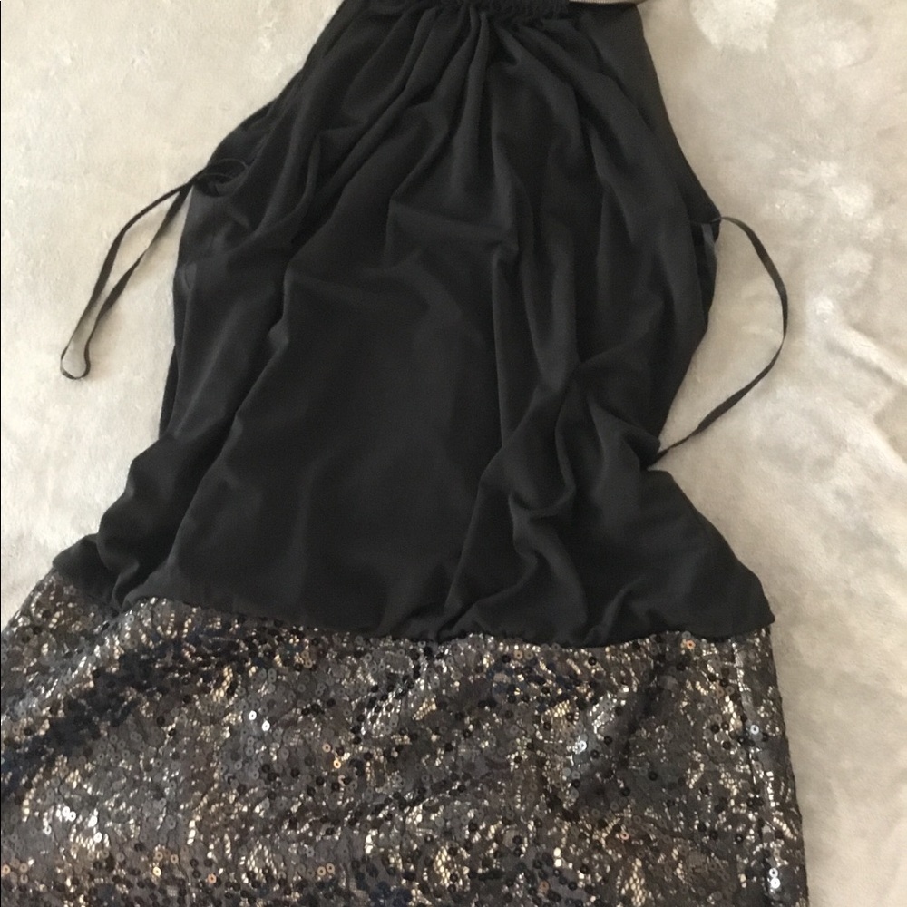 Dress - Picture 2 of 5